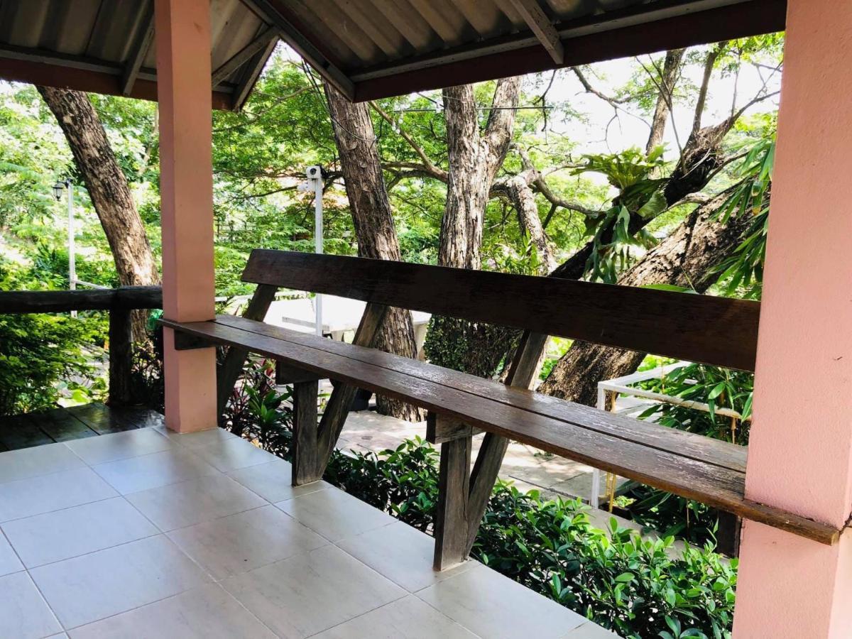 Moon River Resort Phimai Екстериор снимка
