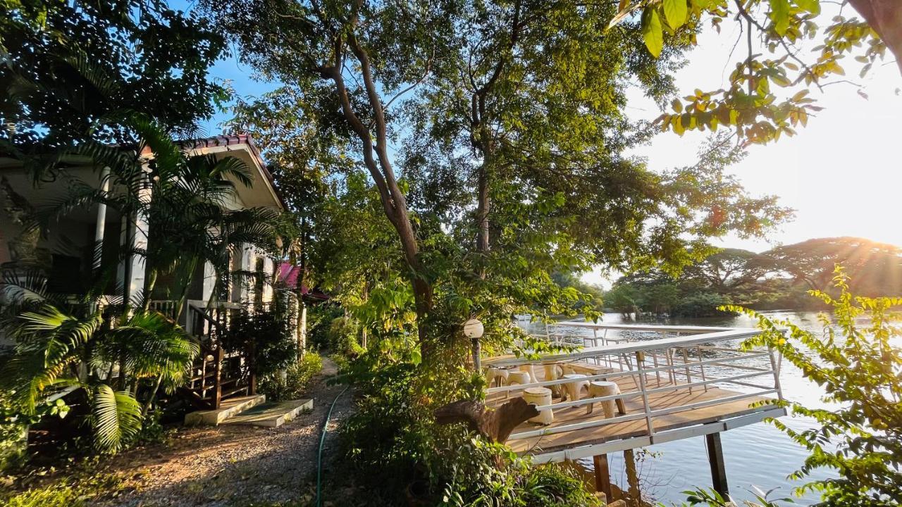 Moon River Resort Phimai Екстериор снимка