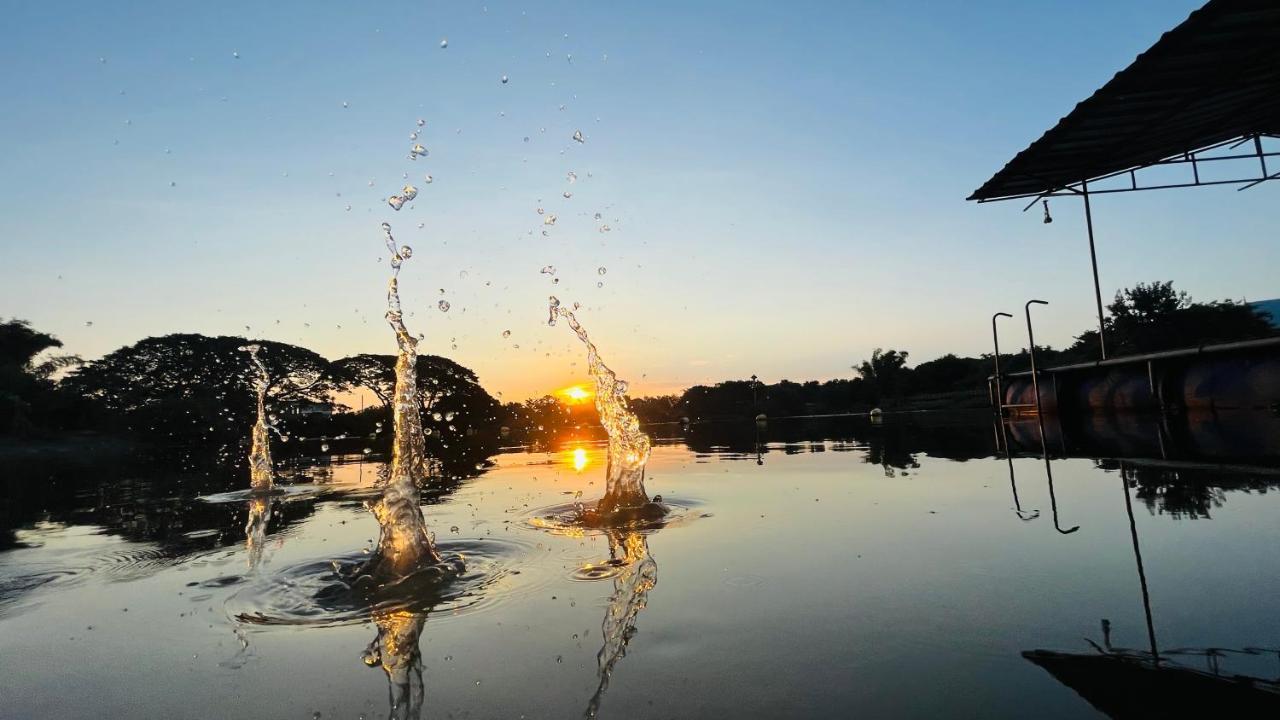 Moon River Resort Phimai Екстериор снимка