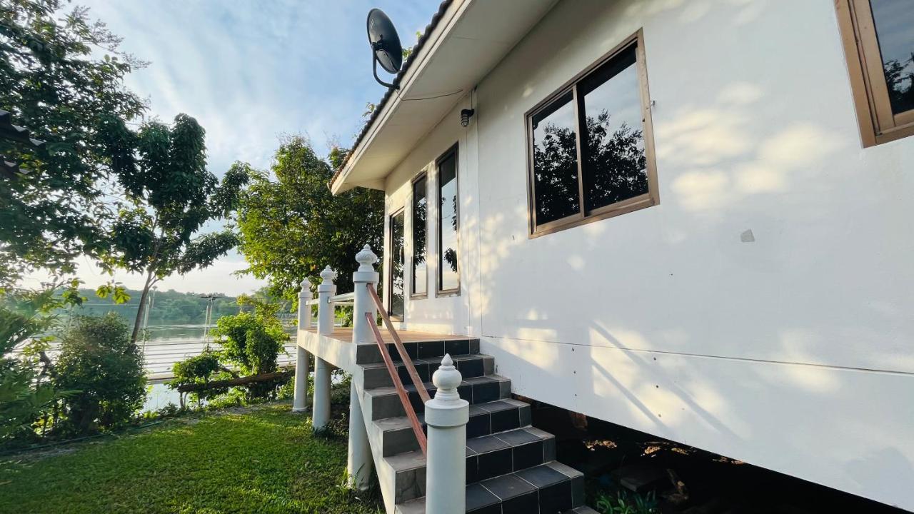 Moon River Resort Phimai Екстериор снимка