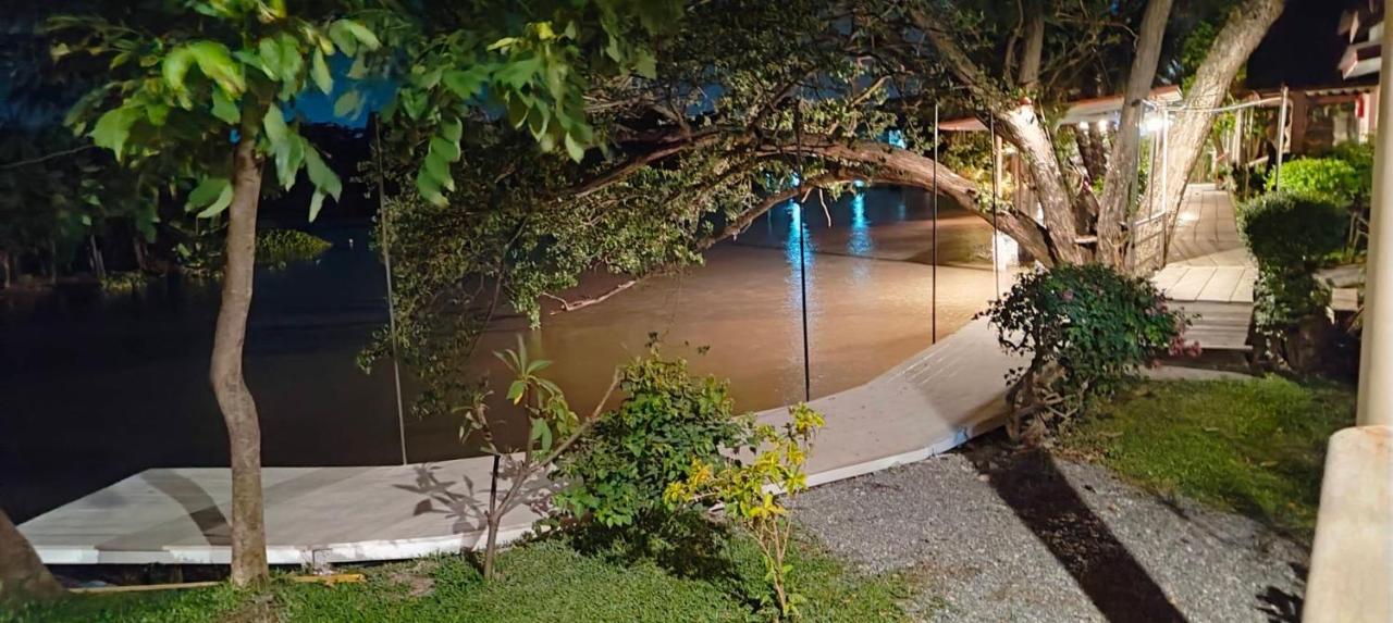 Moon River Resort Phimai Екстериор снимка